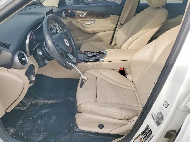 2017 MERCEDES-BENZ GLC 300  