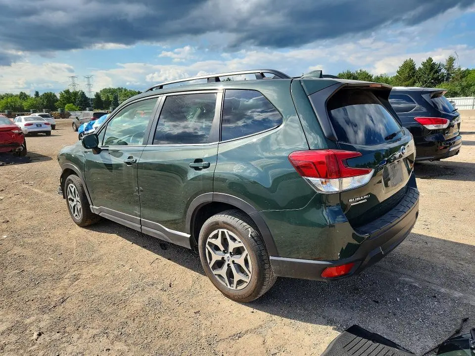2022 SUBARU FORESTER PREMIUM  