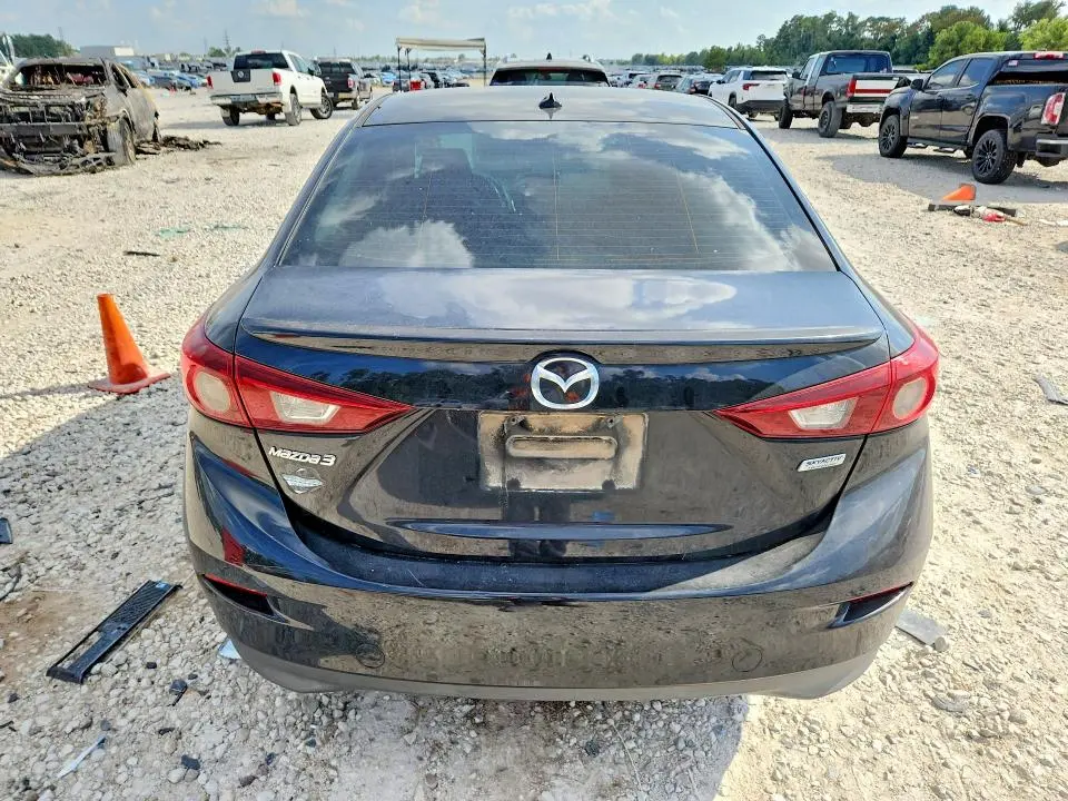 2016 MAZDA 3 TOURING  