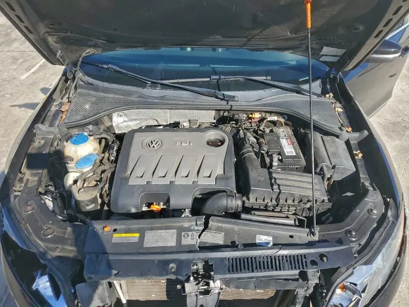 2013 VOLKSWAGEN PASSAT SEL  