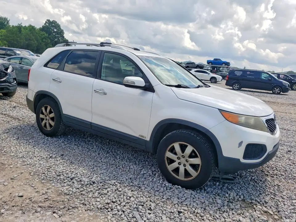 2011 KIA SORENTO LX  