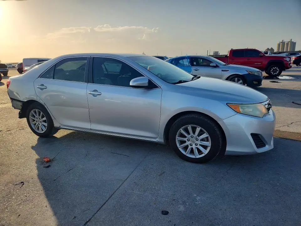 2012 TOYOTA CAMRY LE  