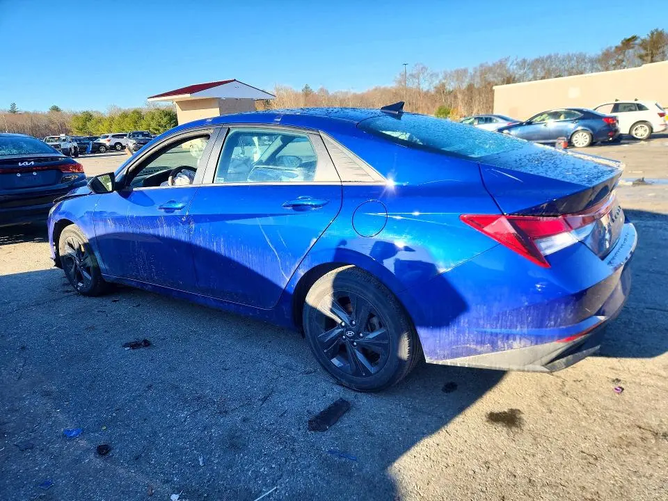 2022 HYUNDAI ELANTRA SEL  