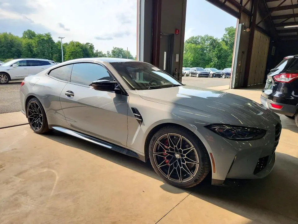 2022 BMW M4 COMPETITION  