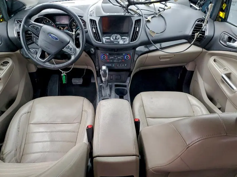 2019 FORD ESCAPE TITANIUM  