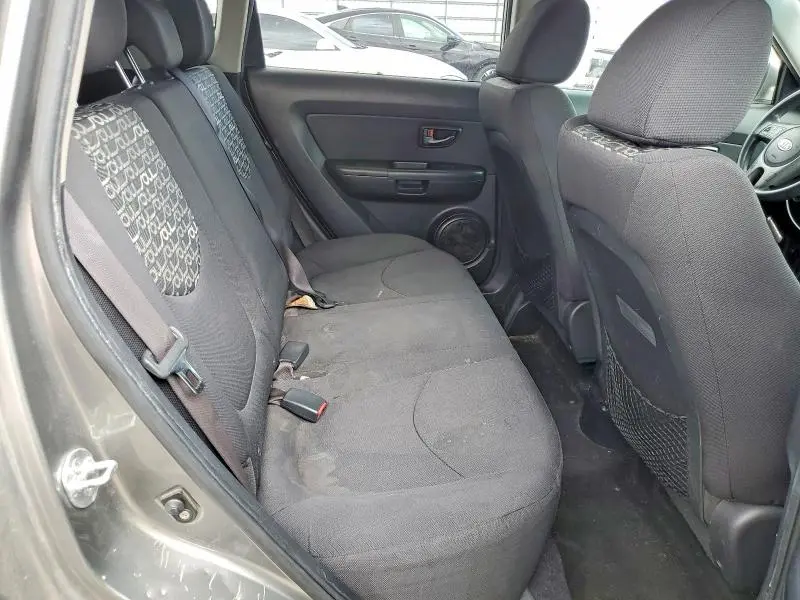 2011 KIA SOUL +  