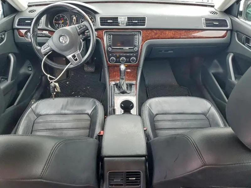 2013 VOLKSWAGEN PASSAT SEL  