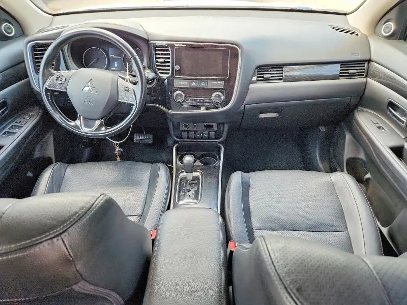 2018 MITSUBISHI OUTLANDER SE  