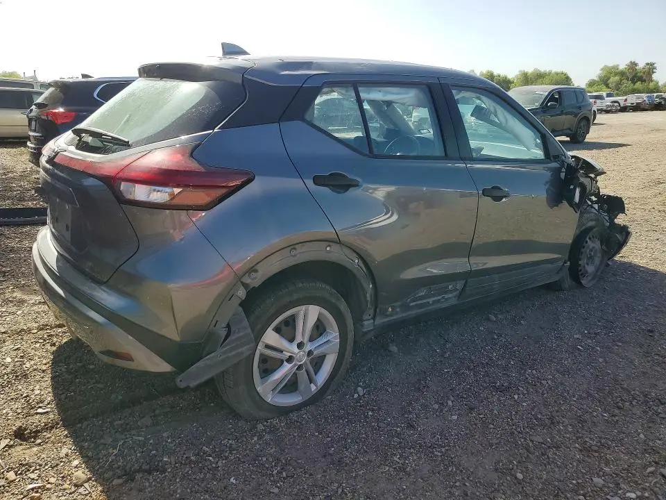 2024 NISSAN KICKS S  
