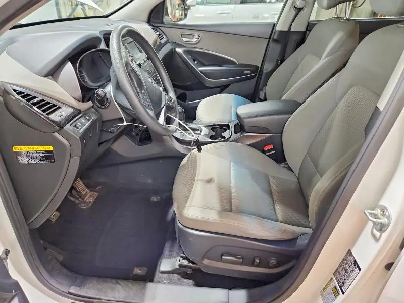 2016 HYUNDAI SANTA FE SE  