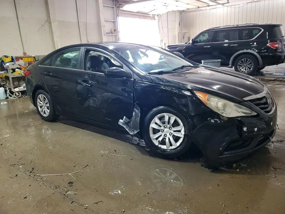 2011 HYUNDAI SONATA GLS  