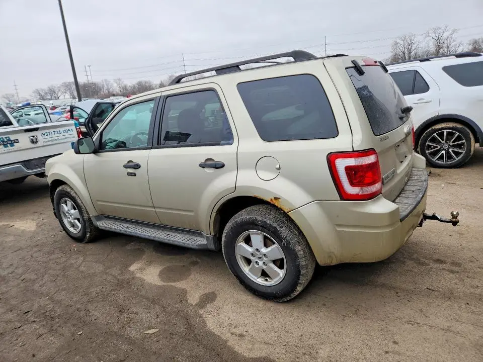 2011 FORD ESCAPE XLT  
