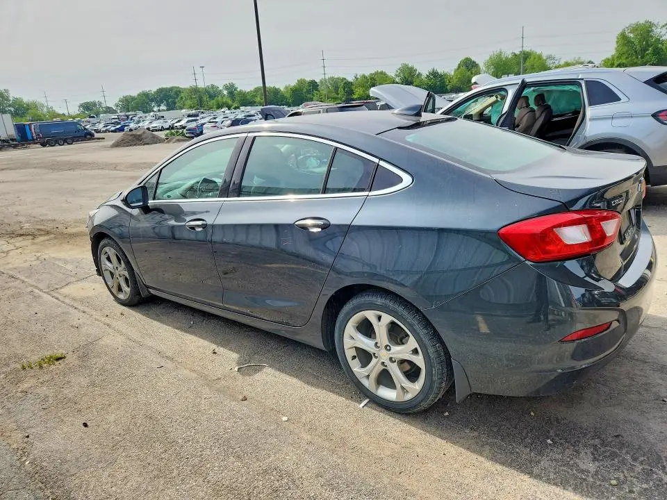 2017 CHEVROLET CRUZE PREMIER  