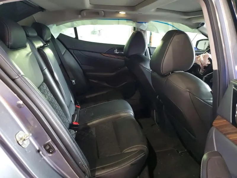 2016 NISSAN MAXIMA   