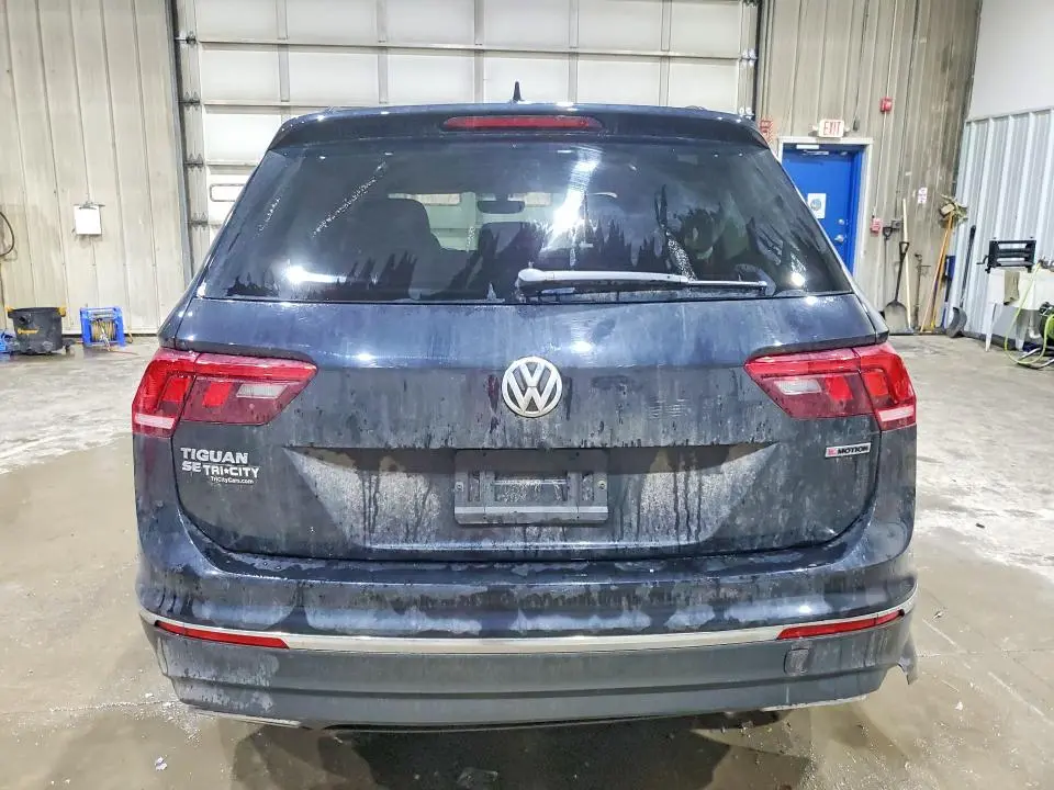 2021 VOLKSWAGEN TIGUAN SE  