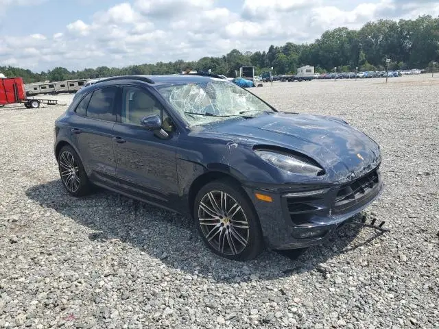2017 PORSCHE MACAN GTS  