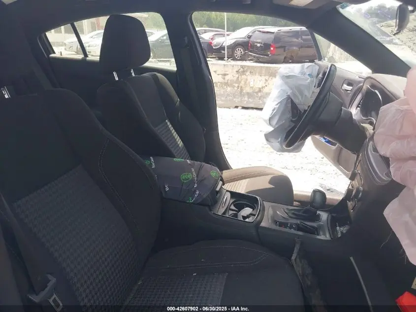 2023 DODGE CHARGER SXT