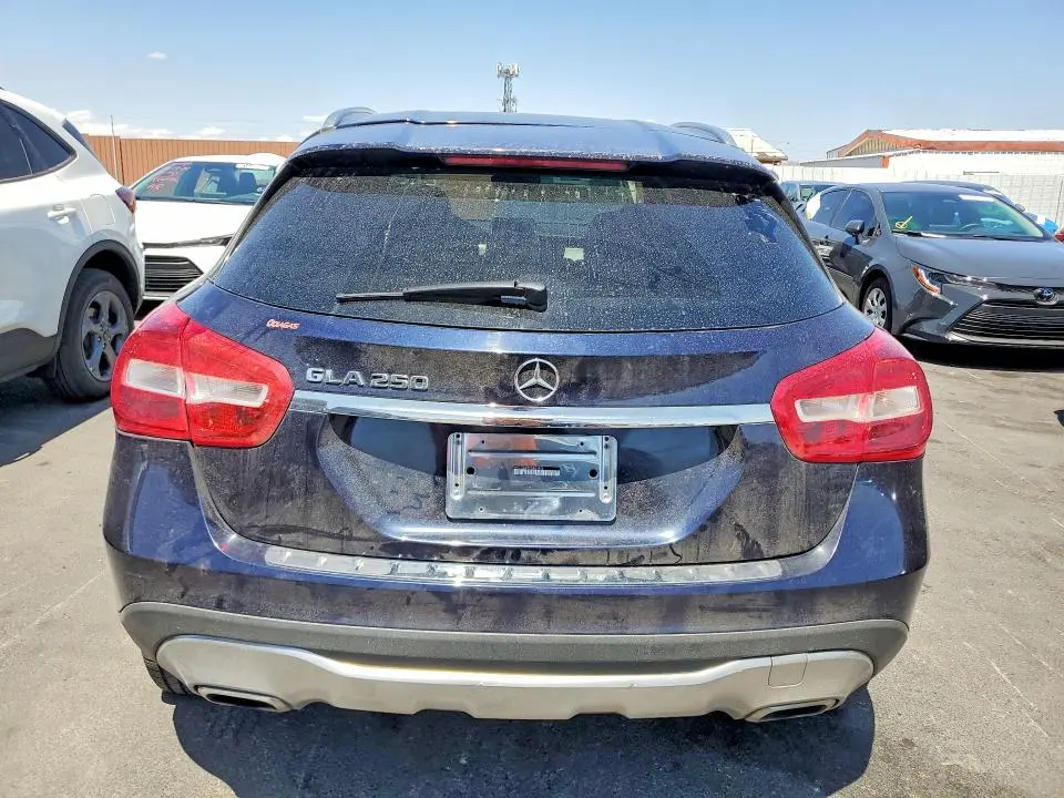 2018 MERCEDES-BENZ GLA 250  
