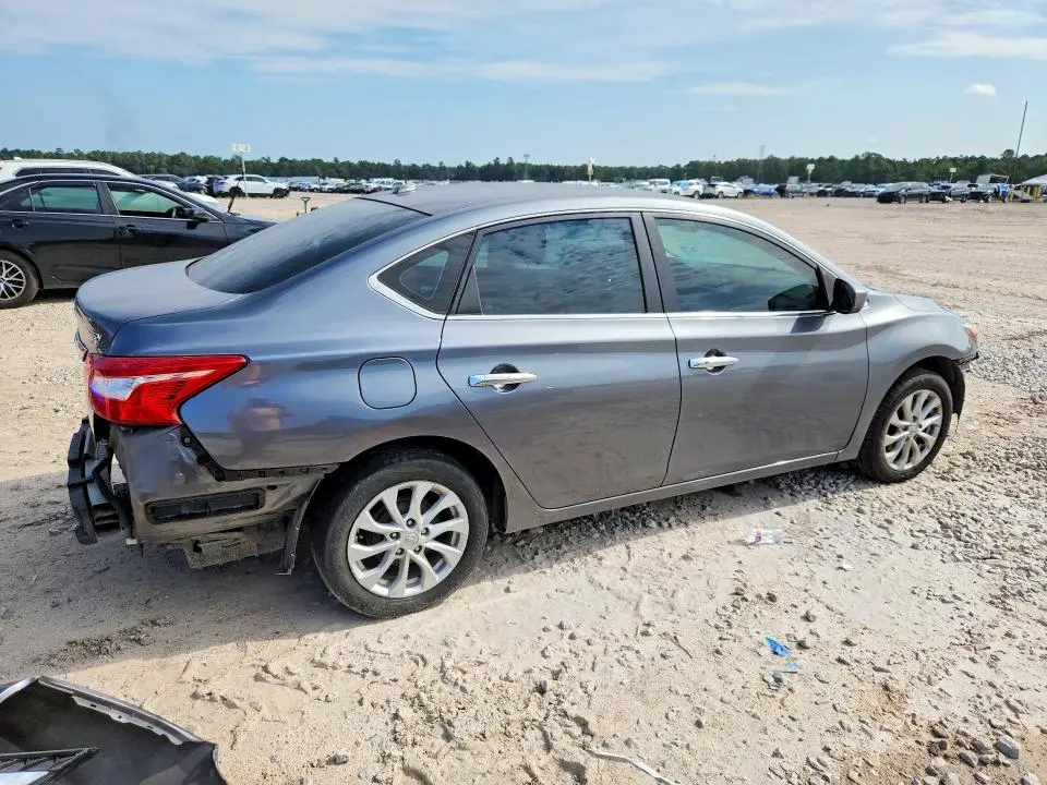 2019 NISSAN SENTRA SV  