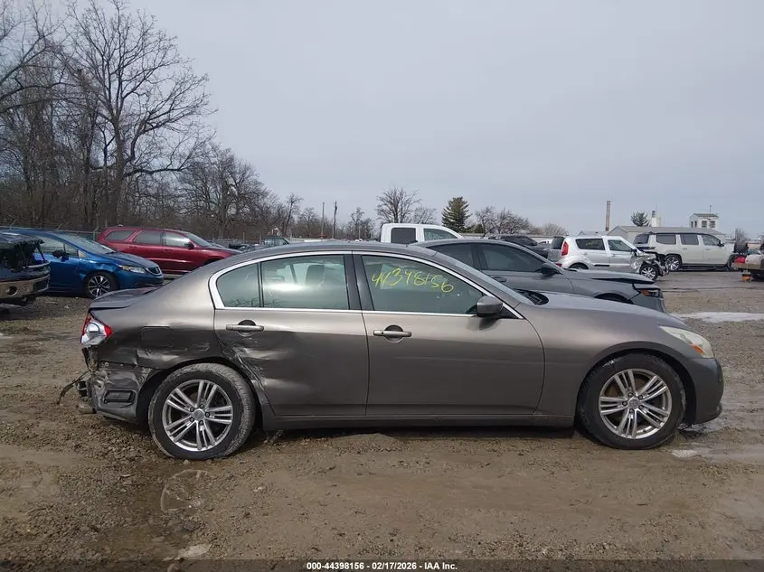 2011 INFINITI G37X  