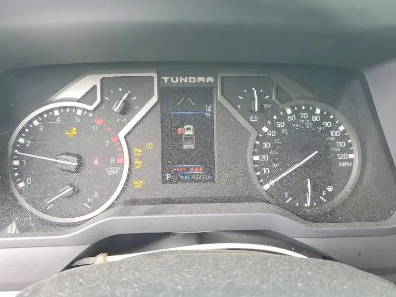 2022 TOYOTA TUNDRA SR5  