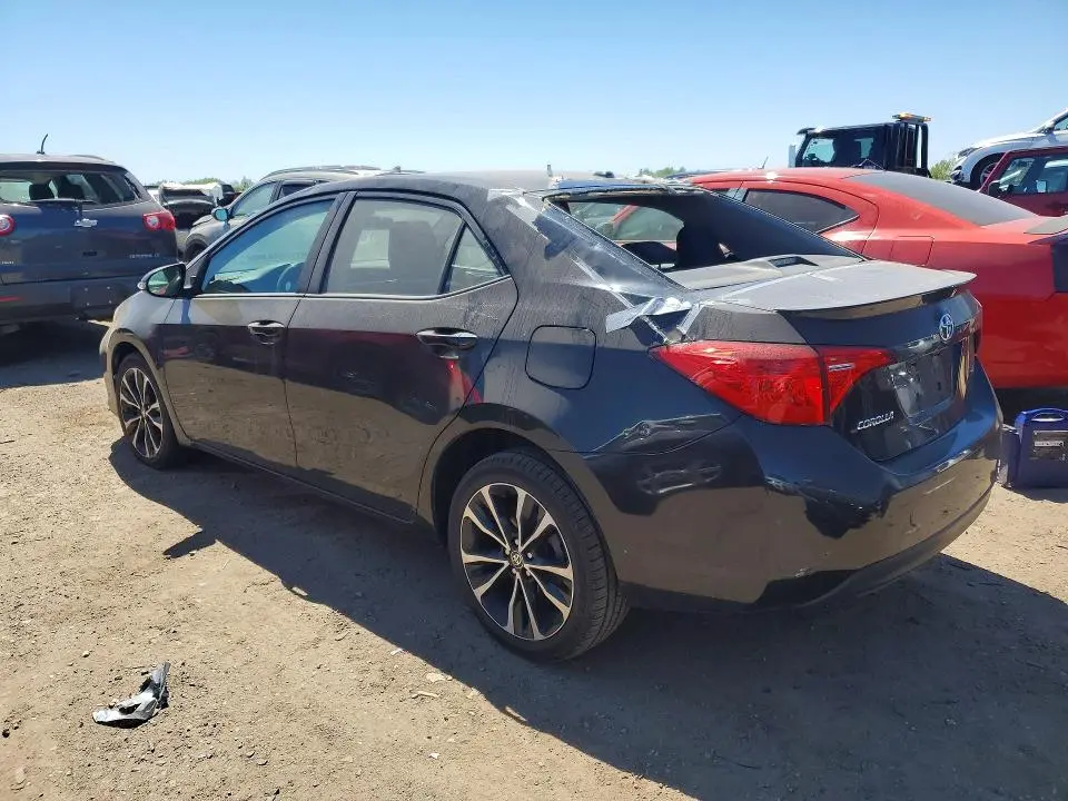 2017 TOYOTA COROLLA SE  