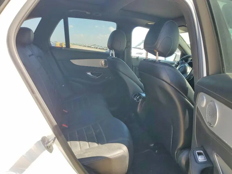 2017 MERCEDES-BENZ GLC 300  