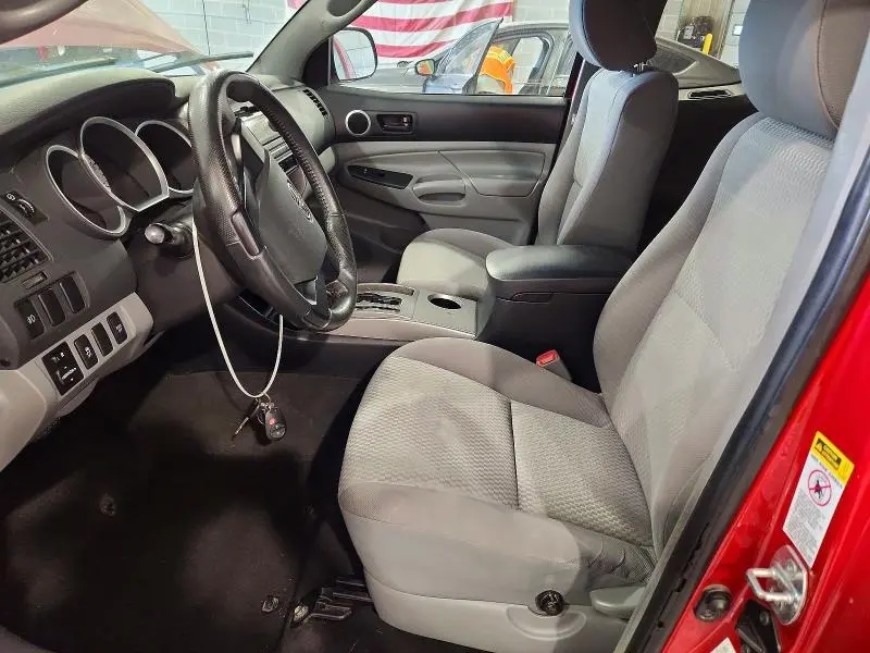 2012 TOYOTA TACOMA V6  