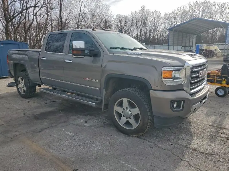2017 GMC SIERRA K2500 SLT  
