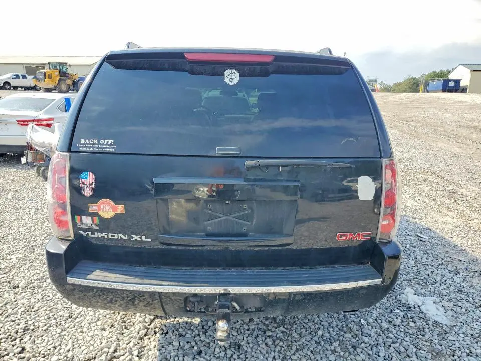 2010 GMC YUKON XL DENALI  