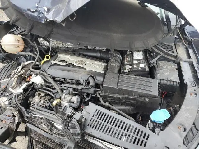 2016 VOLKSWAGEN TIGUAN S  