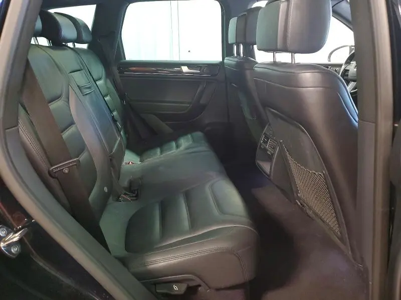 2014 VOLKSWAGEN TOUAREG V6 TDI  