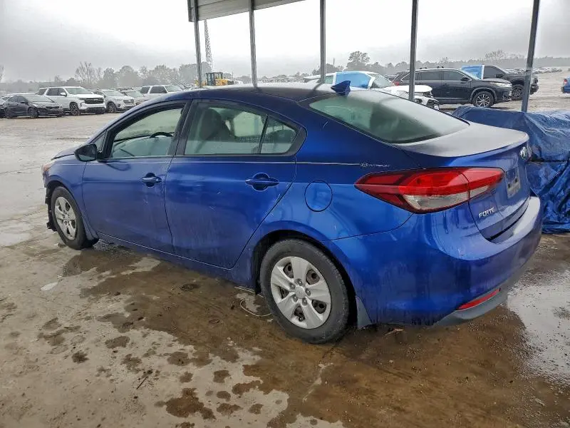2018 KIA FORTE LX  