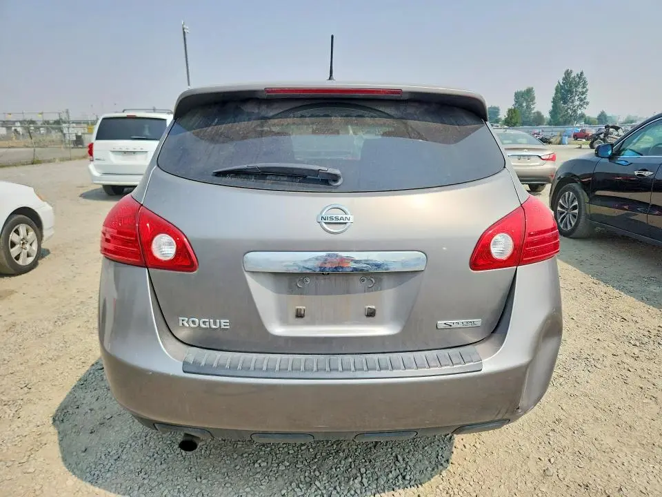 2013 NISSAN ROGUE S  