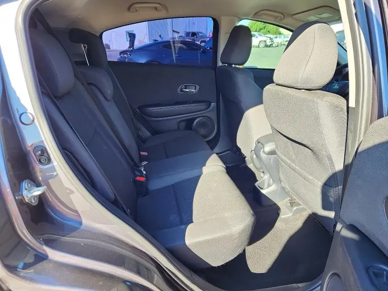 2022 HONDA HR-V LX  