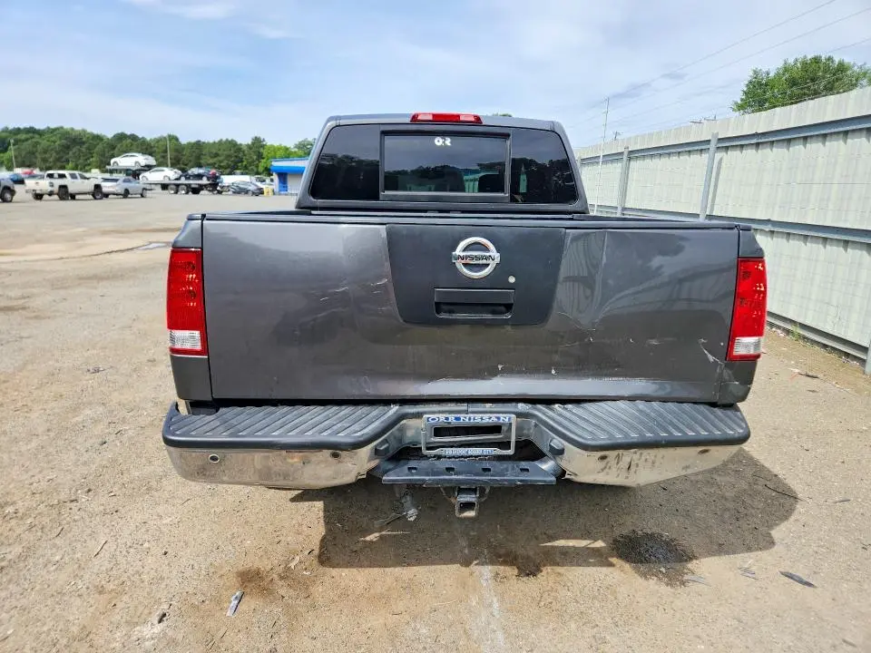 2012 NISSAN TITAN SV  