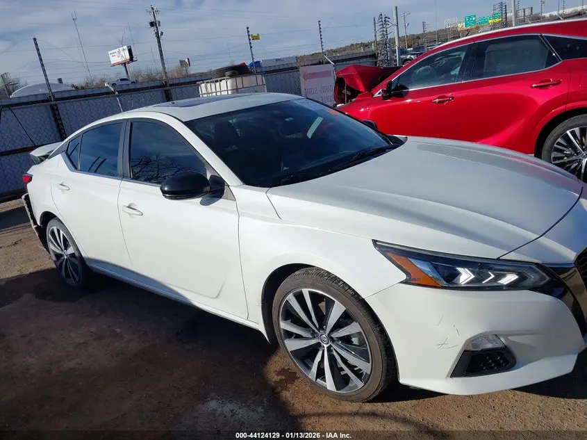 2021 NISSAN ALTIMA SR INTELLIGENT AWD