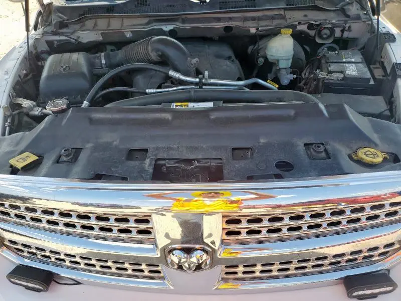 2015 RAM 1500 LARAMIE  