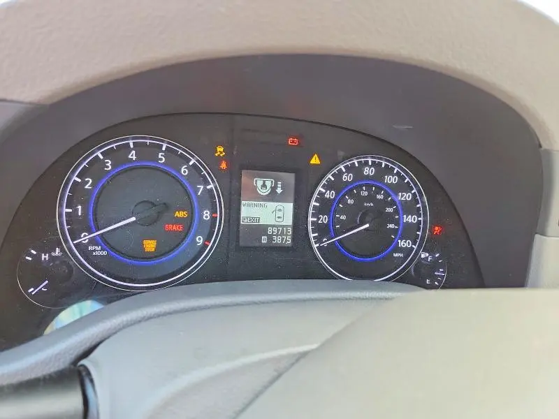 2015 INFINITI Q40 BASE  