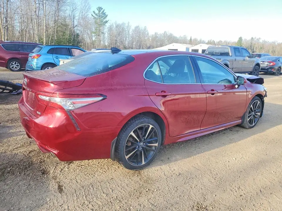 2018 TOYOTA CAMRY XLE V6  