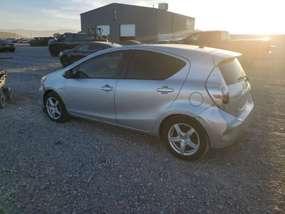 2012 TOYOTA PRIUS C TWO  