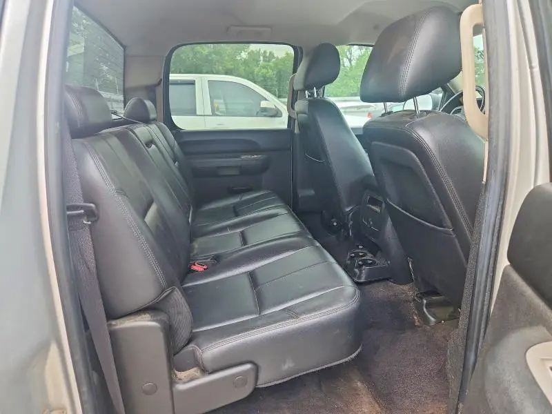 2011 CHEVROLET SILVERADO K1500 LT  