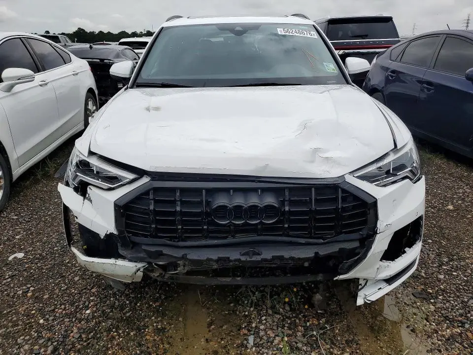 2024 AUDI Q3 PREMIUM 40  