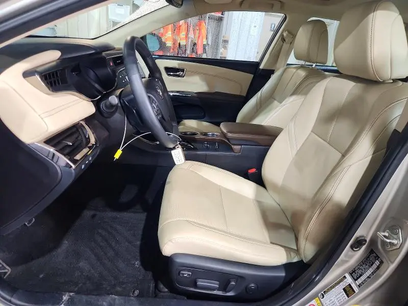 2016 TOYOTA AVALON LIMITED  