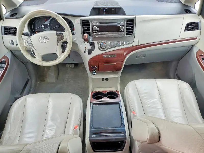 2011 TOYOTA SIENNA XLE 8-PASSENGER  