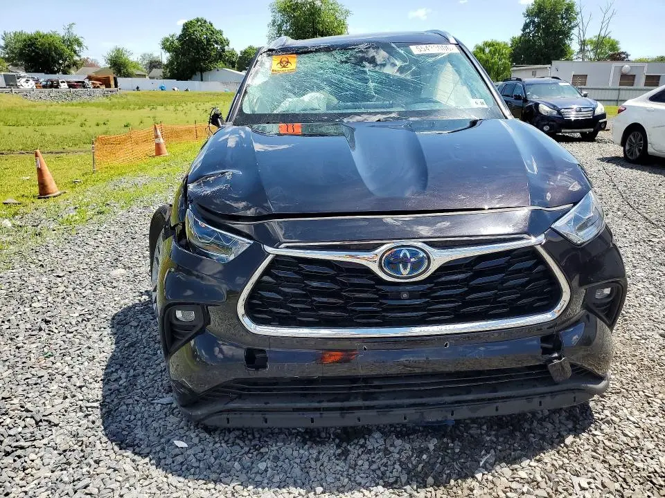 2021 TOYOTA HIGHLANDER HYBRID PLATINUM  