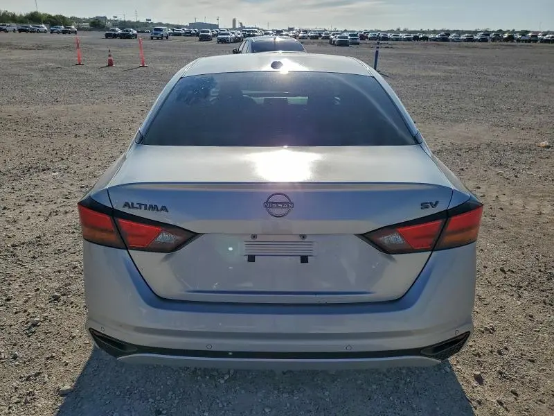 2024 NISSAN ALTIMA SV  