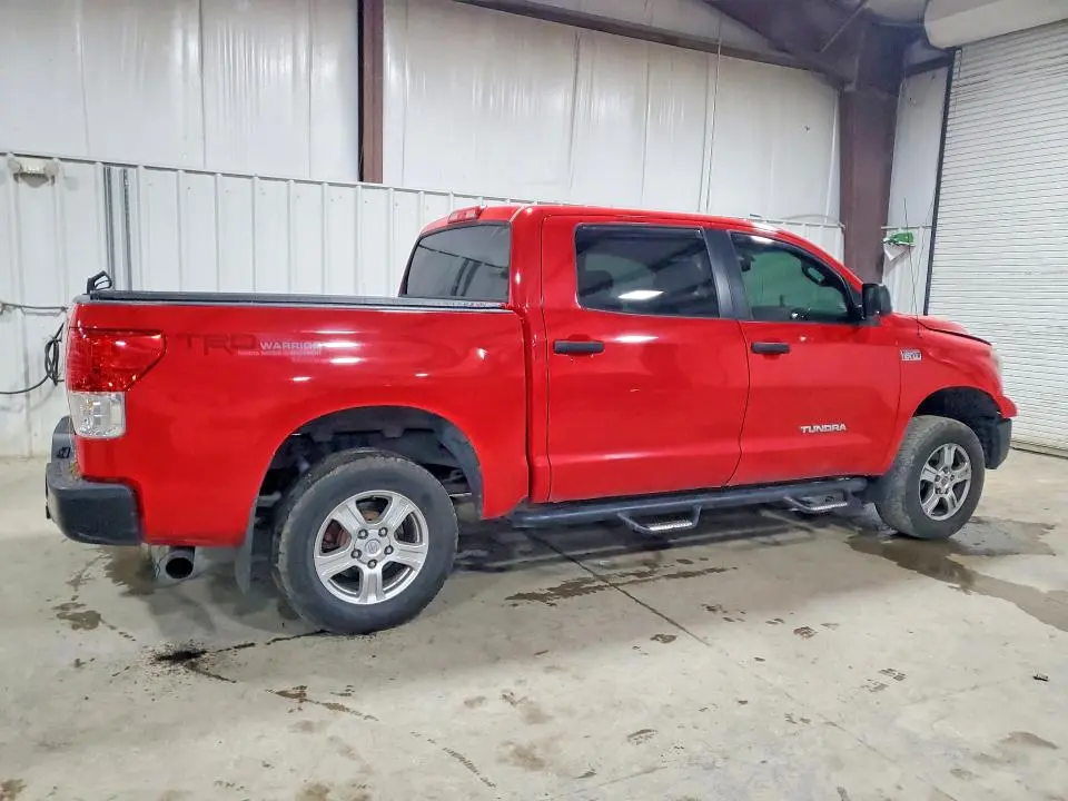2011 TOYOTA TUNDRA CREWMAX SR5  