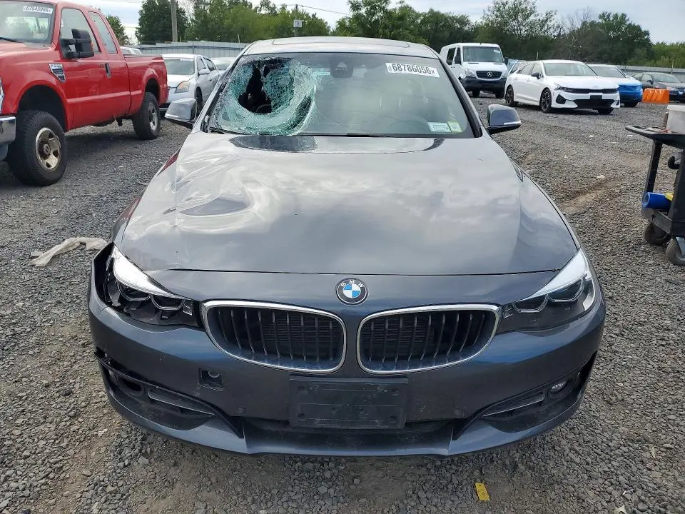 2017 BMW 330 XIGT  