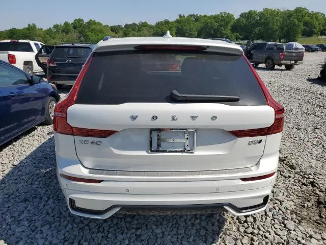 2024 VOLVO XC60 PLUS  